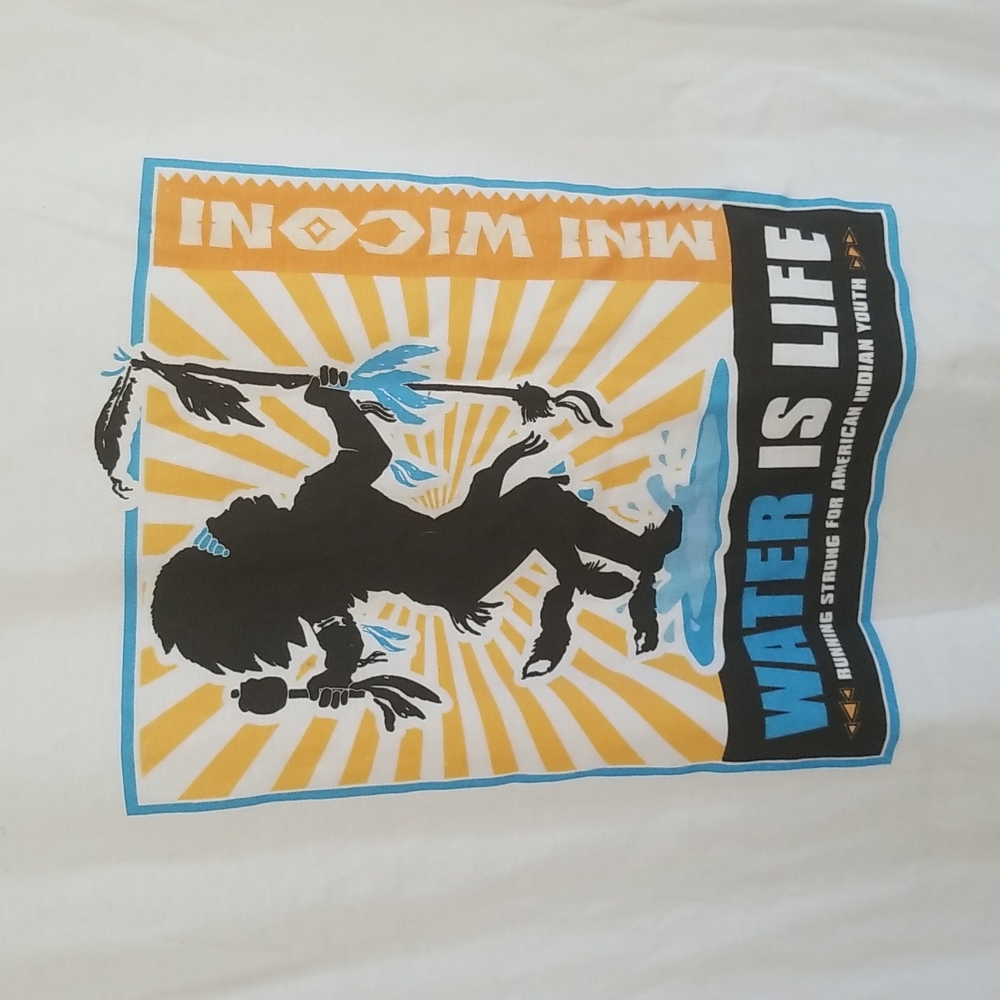 Men's VINTAGE Water is Life Graphic tee Rain Dance Native American  sz L